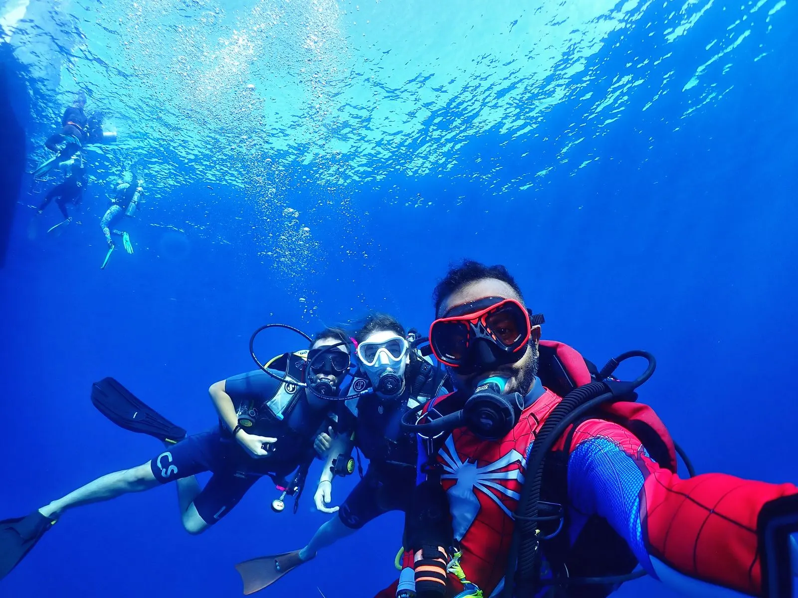 Oceanspidey with SSI students in Continental Scuba gear during an Open Water training dive in Havelock